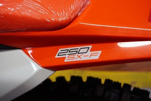 2024 KTM 250 SX-F Base